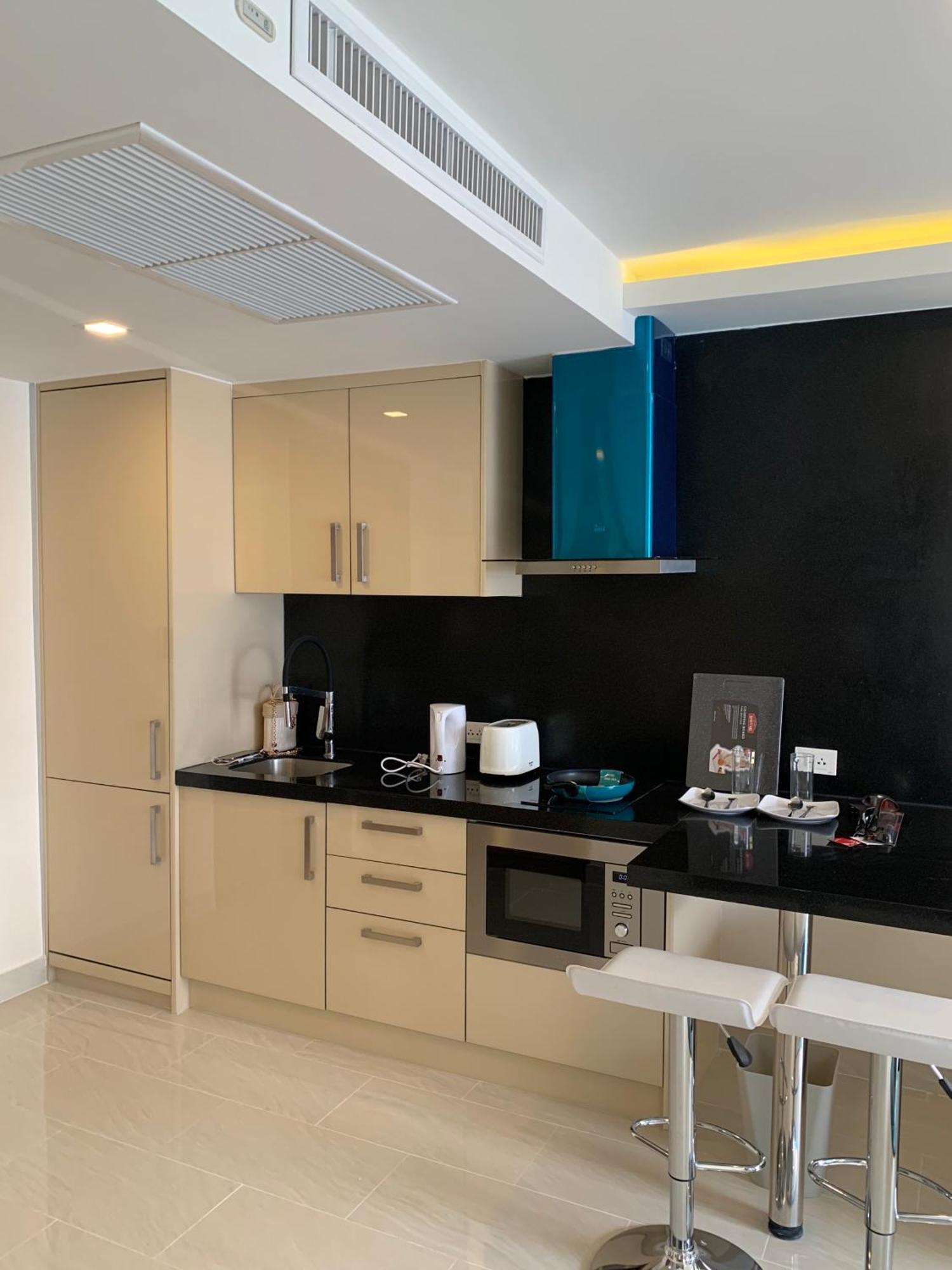 Centara Avenue Residence By Daisy Pattaya 1 Экстерьер фото